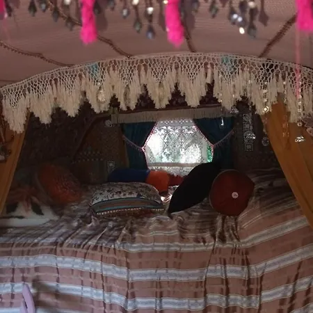 Appartement Roulotte bohémienne à Groléjac Extérieur photo