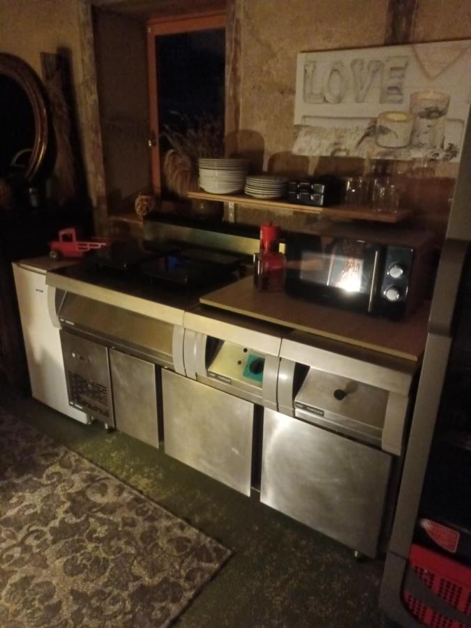 Séjour chez l'habitant Roulotte Bohémienne *